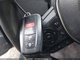 Toyota Corolla JTNK4RBE3K3059700 снимка