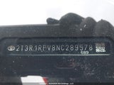 Toyota Rav4 Xle 2T3R1RFV8NC289578 fotografie