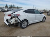 Hyundai Elantra Le 5NPD74LF2JH296843 снимка