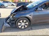 Tesla Model Y Long Range 7SAYGDEE6PF775878 fotografie
