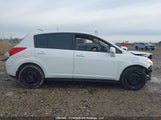 Nissan Versa 3N1BC13E18L431624 fotografie