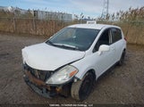 Nissan Versa 3N1BC13E18L431624 fotografie