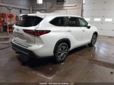 Toyota Highlander Xle 5TDGZRBH2NS169923 photo