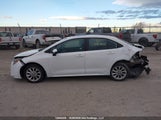 Toyota Corolla Le/Xle 5YFBPMBE4NP310590 снимка