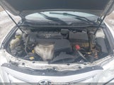 Toyota Camry Le 4T1BF3EK8AU055692 снимка