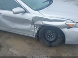 Toyota Camry Le 4T1BF3EK8AU055692 снимка