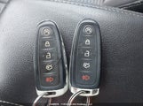 Ford Escape 1FMCU9J9XHUB10105 снимка