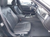 BMW 330 Xi WBA8D9G30HNU62792 снимка