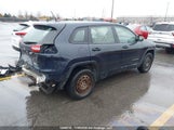 Jeep Cherokee Sport 1C4PJMAB7GW209889 снимка