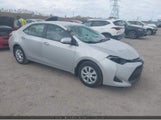 Toyota Corolla 2T1BURHE6HC890197 снимка