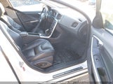 Volvo S60 T6/T6 Platinum/T6 Premier Plus/T6 R-Design/T6 R-Design Platinum YV1902FHXE1280683 fotografie