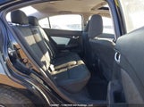 Honda Civic Sedan 2HGFB2F57EH024481 снимка