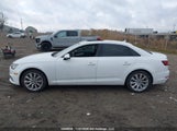 Audi A4 45 Komfort WAUANAF46KN018706 снимка