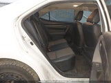 Toyota Corolla 2T1BURHE1JC064976 снимка