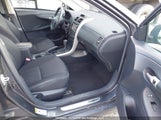 Toyota Corolla S/Le 2T1BU4EE5DC075877 снимка