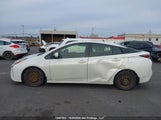 Toyota Prius Technology/Touring JTDKBRFU1G3511811 photo