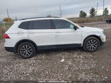 Volkswagen Tiguan 3VV2B7AX5JM154730 снимка