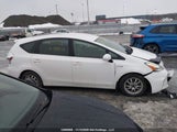 Toyota Prius V JTDZN3EU9C3138824 снимка