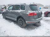 Volkswagen Touareg WVGRF7BP3HD001281 снимка
