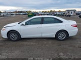 Toyota Camry Le/Xle/Se/Xse 4T1BF1FK6HU788823 photo