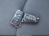 Toyota Corolla Le 5YFBPMBE7MP152941 снимка