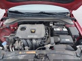 Hyundai Elantra Se KMHD84LF1HU293800 photo