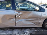 Toyota Prius JTDKARFP5L3144743 снимка