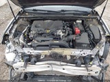 Toyota Camry Le 4T1B11HK5JU056989 photo