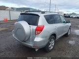 Toyota Rav4 Limited JTMBD31V576025928 снимка