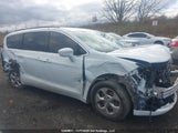 Chrysler Pacifica Hybrid Touring Plus 2C4RC1H73JR175677 снимка