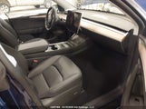 Tesla Model Y 7SAYGDEE9SF286125 fotografie