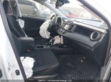 Toyota Rav4 Le 2T3BFREV8JW696653 снимка