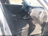 Kia Soul KNDJP3A56E7046488 fotografie