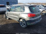 Volkswagen Tiguan WVGJV3AX7DW595074 снимка