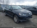 Volkswagen Touareg Sport/Lux/Executive WVGEF9BP3GD012290 fotografie
