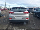 Hyundai Tucson KM8J2CA43HU558118 снимка