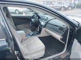 Toyota Camry Le 4T1BF1FK1CU028601 снимка