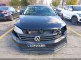 Volkswagen Jetta 2.0L Trendline/2.0L Trendline+ 3VW2K7AJ2FM335640 photo