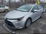 Toyota Corolla Le/Xle 5YFBPMBE1NP361741 снимка