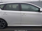 Toyota Corolla Im JTNKARJE3HJ544496 снимка