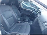 Volkswagen Golf 3VW217AU7FM029661 снимка
