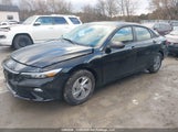 Hyundai Elantra Essential KMHLM4DG3SU095788 снимка