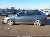 Volkswagen Golf Wagon 3VWKX7AJXAM621942 снимка