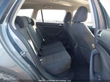 Volkswagen Golf Wagon 3VWKX7AJXAM621942 снимка
