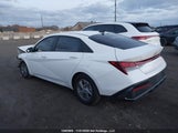 Hyundai Elantra Essential KMHLM4DG5RU797184 снимка