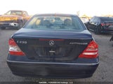 Mercedes-Benz C 230K Sport Sedan WDBRF40J65F672380 снимка