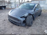 Tesla Model Y 7SAYGDEF9NF569184 снимка