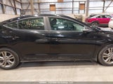 Hyundai Elantra Gl KMHD84LF2HU092987 снимка