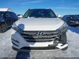 Hyundai Tucson Limited/Sport And Eco/Se KM8J3CA23HU415701 photo