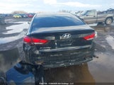 Hyundai Elantra Le 5NPD74LF1HH074661 снимка